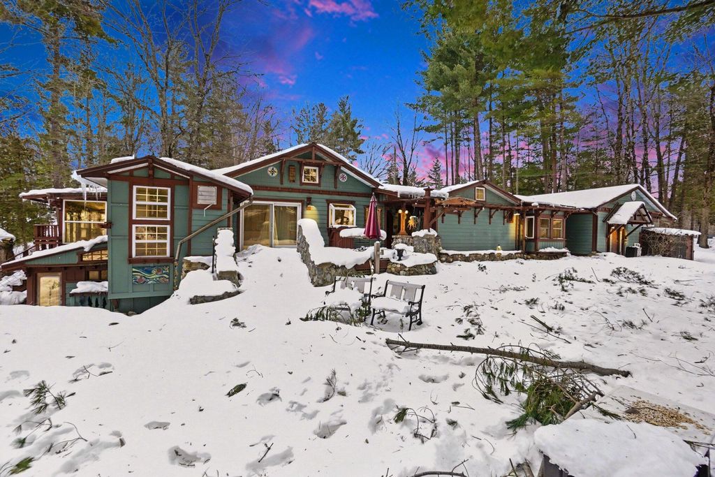 Photo of 7774 E Saint Huberts Trail, Hesperia, MI 49421 (MLS # 26005103)