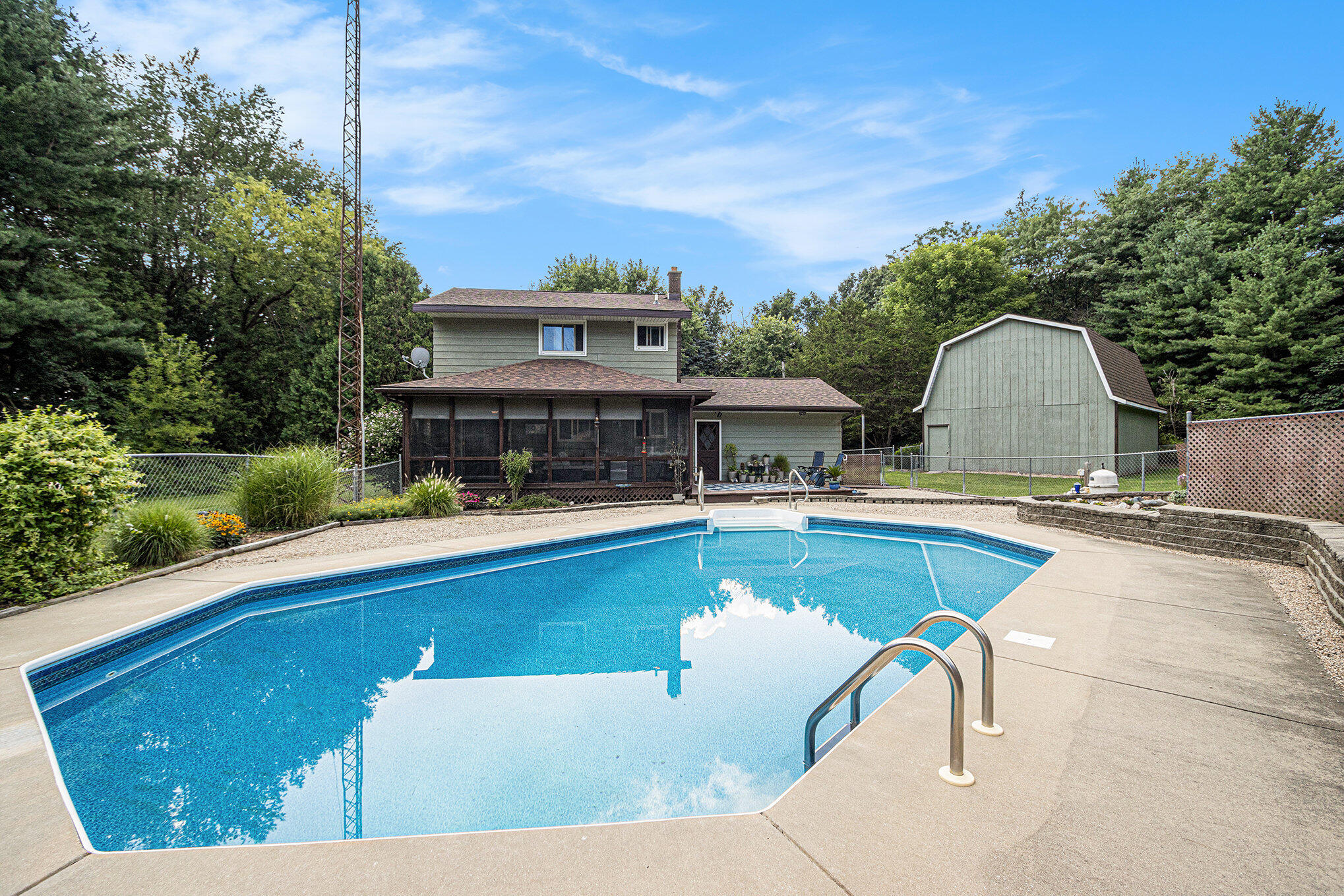 Richland, Michigan 49083, United States, 2 Bedrooms Bedrooms, ,2 BathroomsBathrooms,Residential,Active,192276