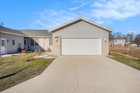 Photo of 1218 Silver Ridge Court, Greenville, MI 48838 (MLS # 25058834)