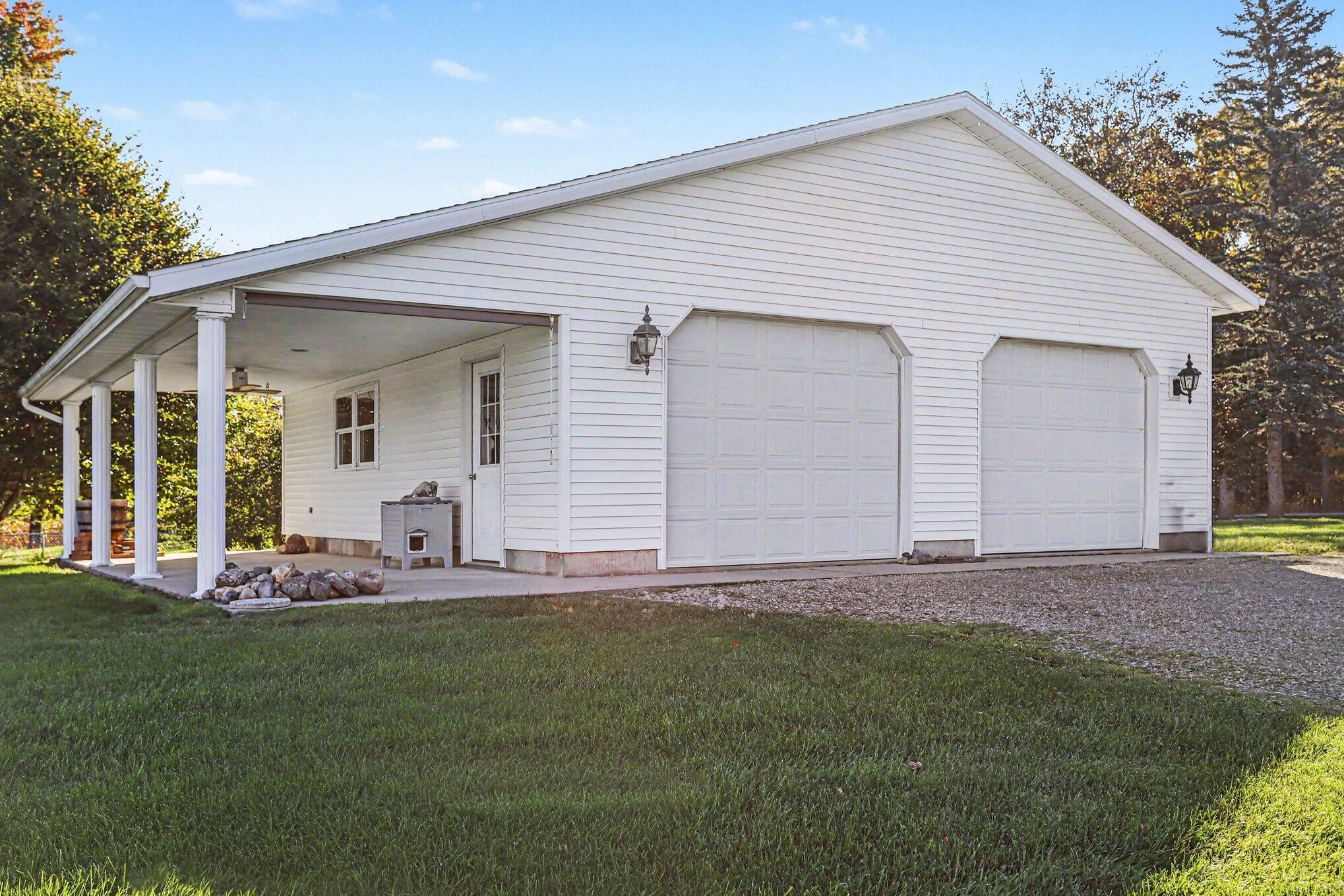 974 W Colon Road