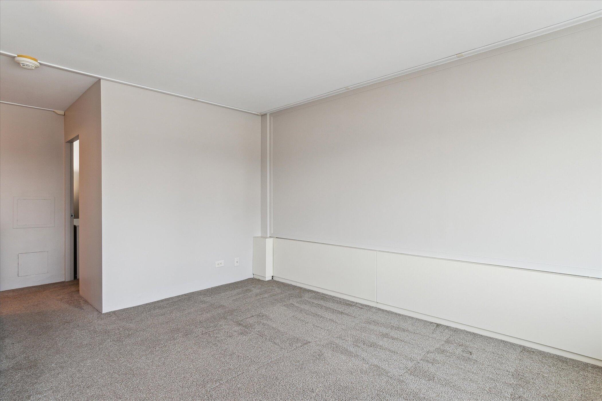 Ann Arbor, Michigan 48104, United States, 1 Bedroom Bedrooms, ,1 BathroomBathrooms,Residential,Pending,134833