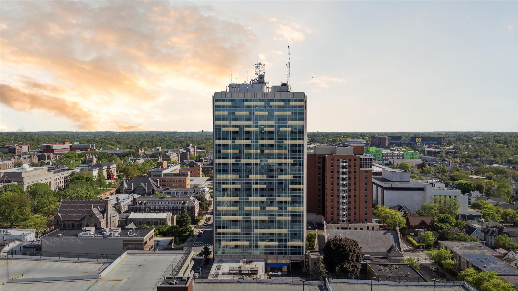 Ann Arbor, Michigan 48104, United States, 1 Bedroom Bedrooms, ,1 BathroomBathrooms,Residential,Pending,134833