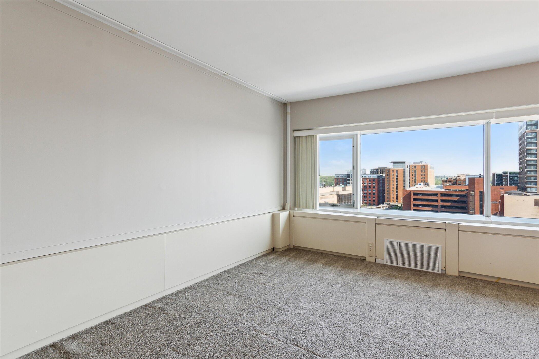 Ann Arbor, Michigan 48104, United States, 1 Bedroom Bedrooms, ,1 BathroomBathrooms,Residential,Pending,134833