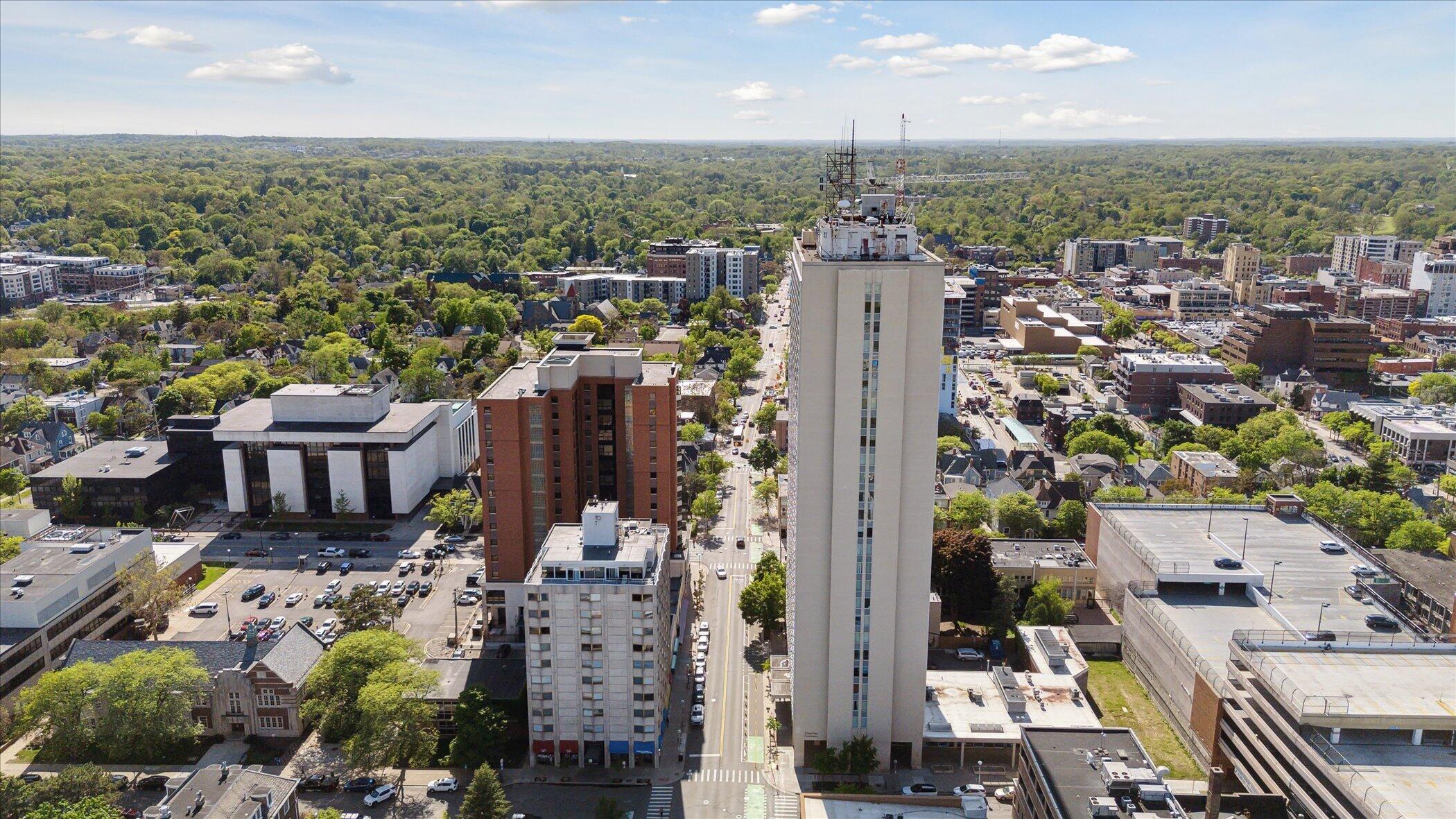 Ann Arbor, Michigan 48104, United States, 1 Bedroom Bedrooms, ,1 BathroomBathrooms,Residential,Pending,134833