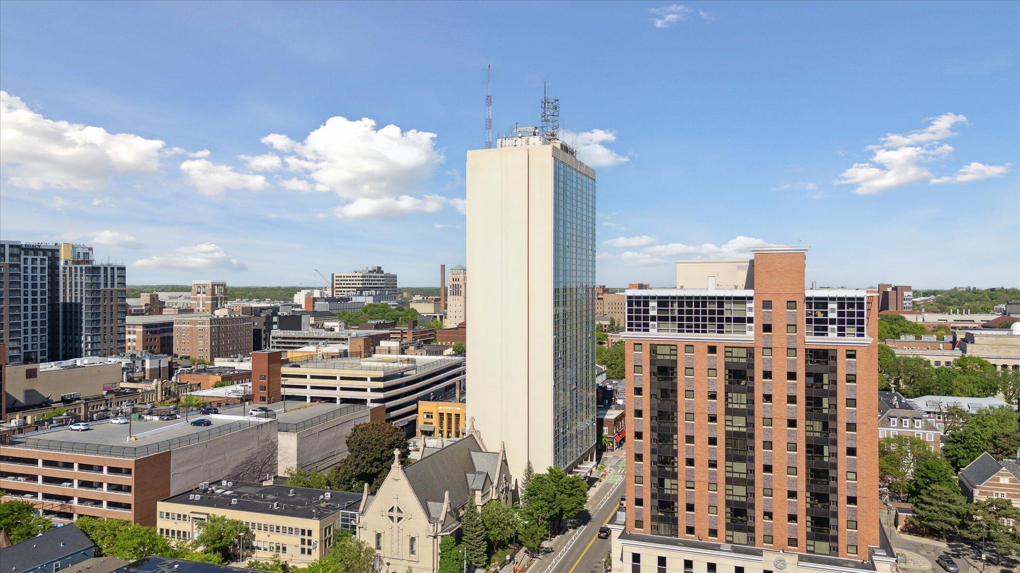 Ann Arbor, Michigan 48104, United States, 1 Bedroom Bedrooms, ,1 BathroomBathrooms,Residential,Pending,134833