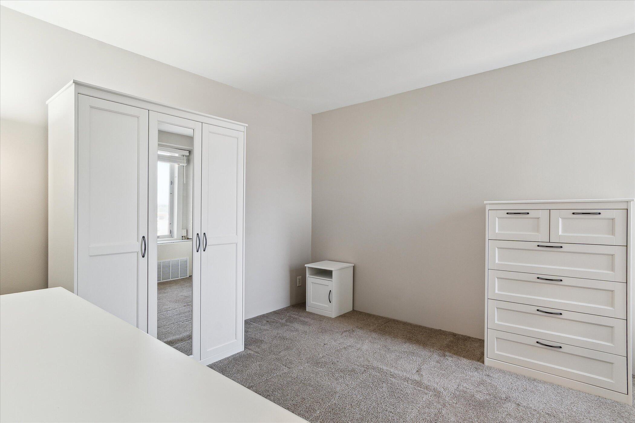 Ann Arbor, Michigan 48104, United States, 1 Bedroom Bedrooms, ,1 BathroomBathrooms,Residential,Pending,134833