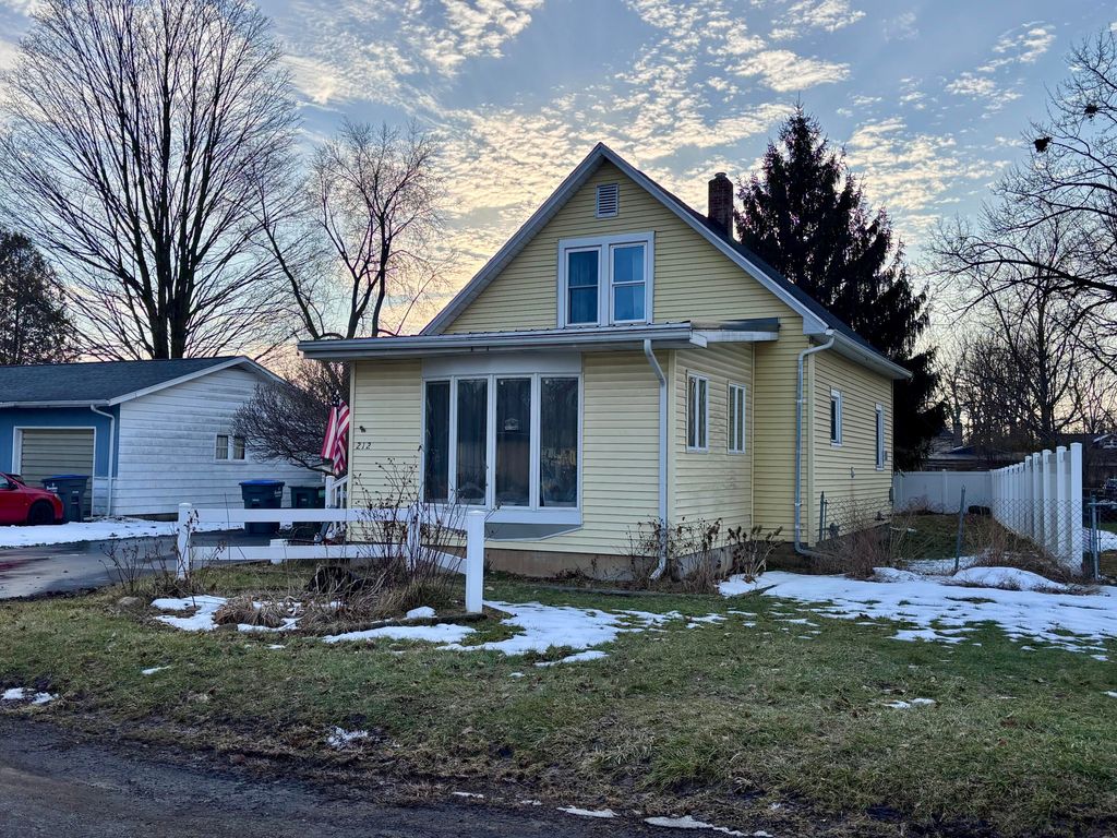 Photo of 212 Ilene Street, Sturgis, MI 49091 (MLS # 26005679)