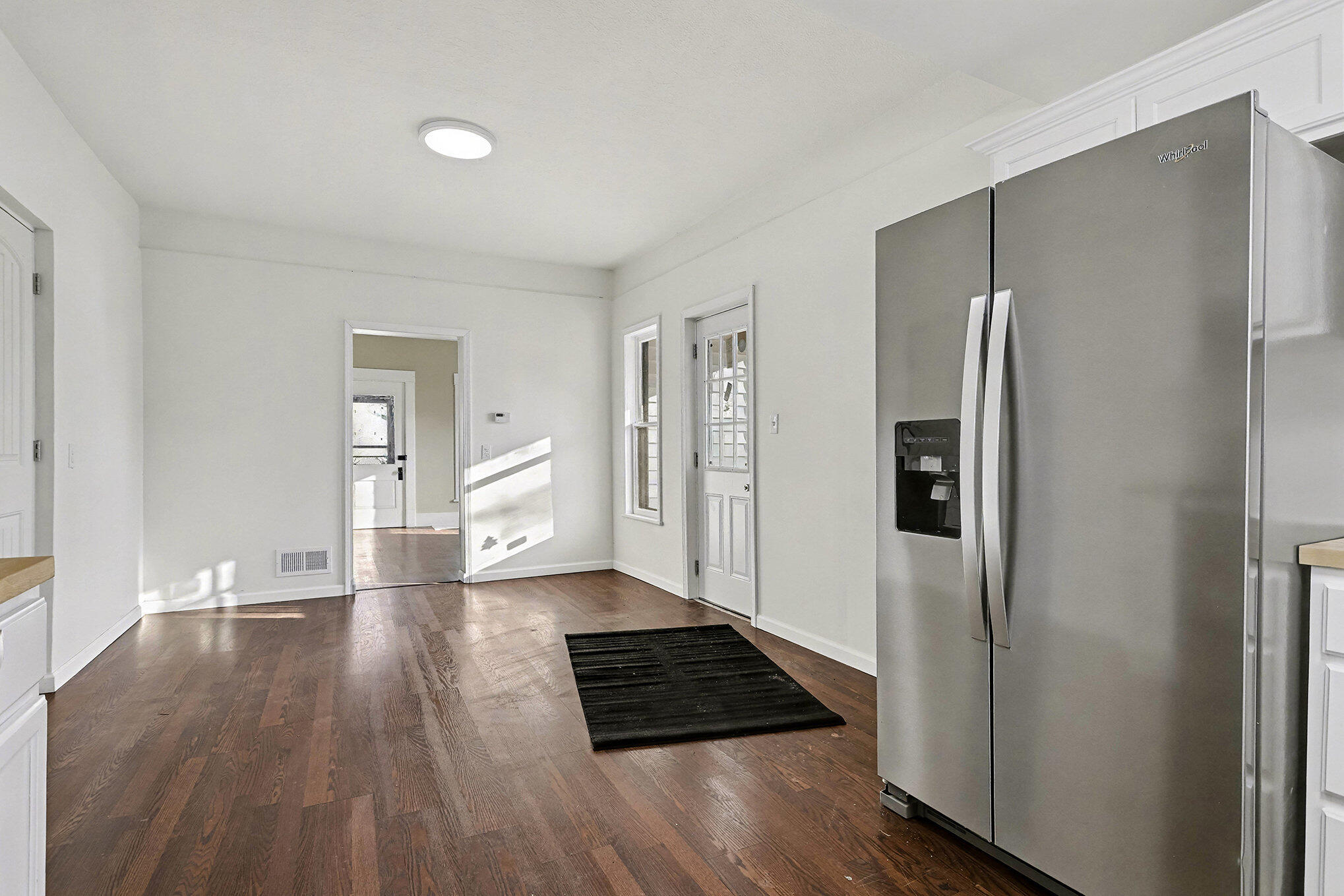 127 N Pleasant Street