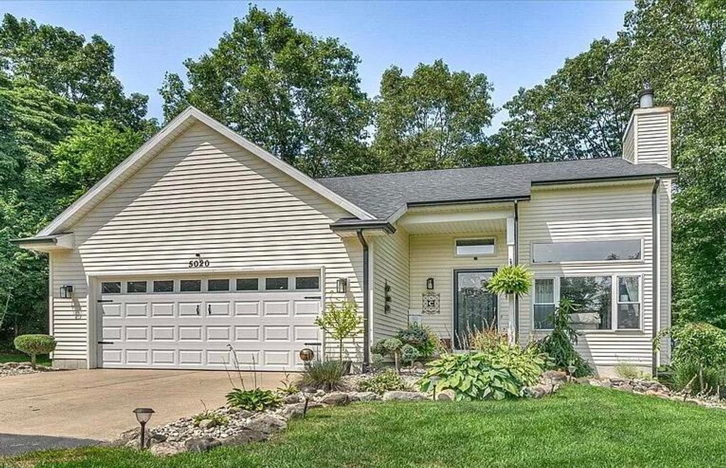 Photo of 5020 Roundtree Drive, Middleville, MI 49333 (MLS # 26005131)