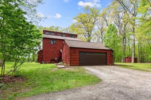 3111 Jeanette Drive, Chelsea, MI 48118 - MLS#: 25022097