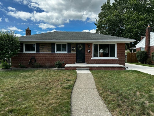 2728 PINETREE DR, TRENTON, MI 48183 - Image 89c060afd7a55103ec923247d016cd0e/45309261