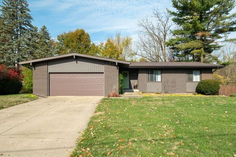 Photo of 5029 Creekview Drive SE, Kentwood, MI 49508 (MLS # 25009136)