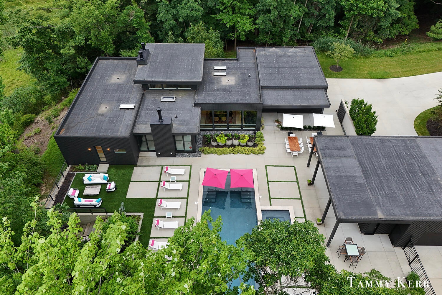 702 Golfview Drive