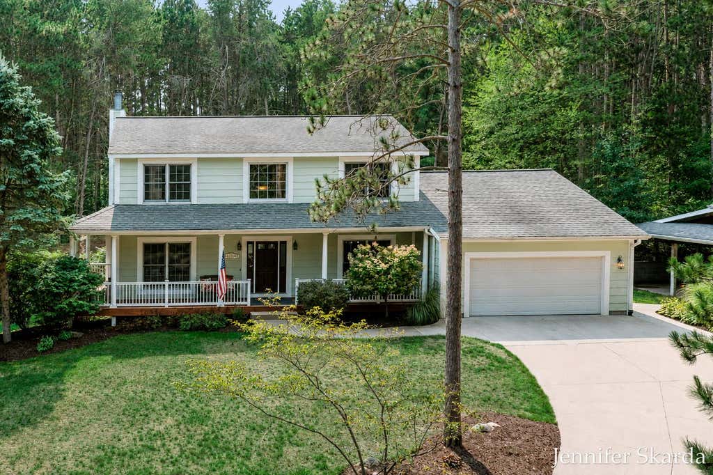Photo of 4530 Summit Forest Drive NE #14, Rockford, MI 49341 (MLS # 26042774)