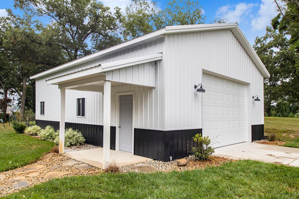 Photo of 68575 W Banks Drive, Edwardsburg, MI 49112 (MLS # 25056376)