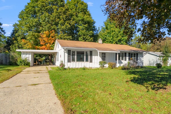 3021 PARCHMOUNT AVE, KALAMAZOO, MI 49004 - Image 8a67c1f88003d29a7eb82d943ef5633f/2357655347
