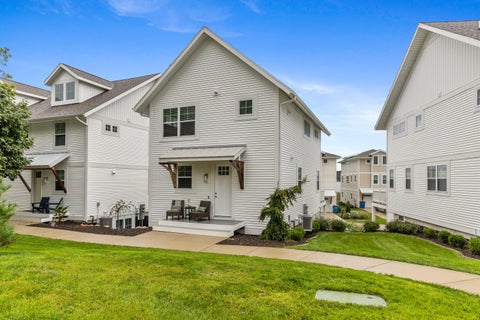 Photo for 120 Kewatin Court