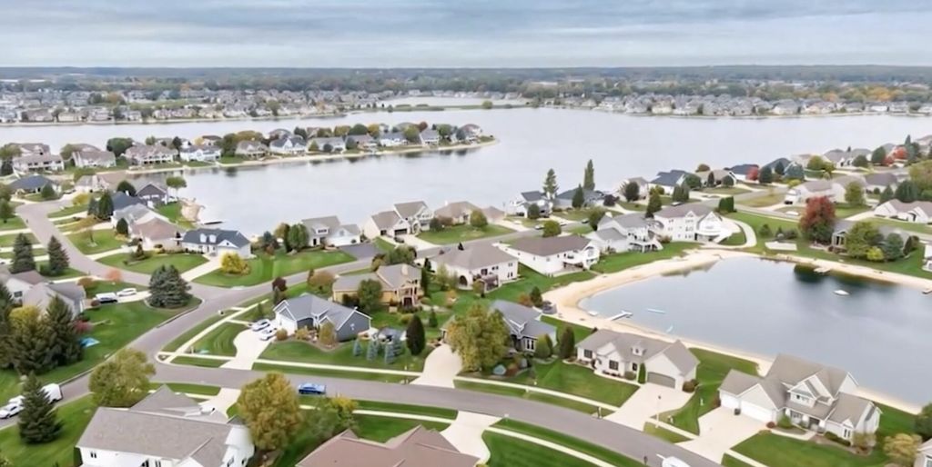 Photo of 5650 16th Avenue, Hudsonville, MI 49426 (MLS # 26005833)