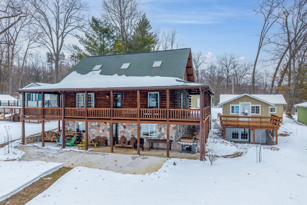 Photo of 16211 Pretty Lake Drive, Mecosta, MI 49332 (MLS # 26005329)