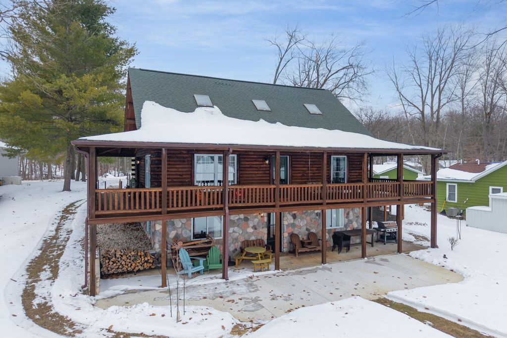 Photo of 16211 Pretty Lake Drive, Mecosta, MI 49332 (MLS # 26005329)