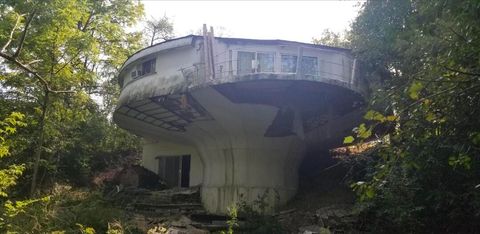 23360 Glencreek Drive Farmington Hills MI 48336