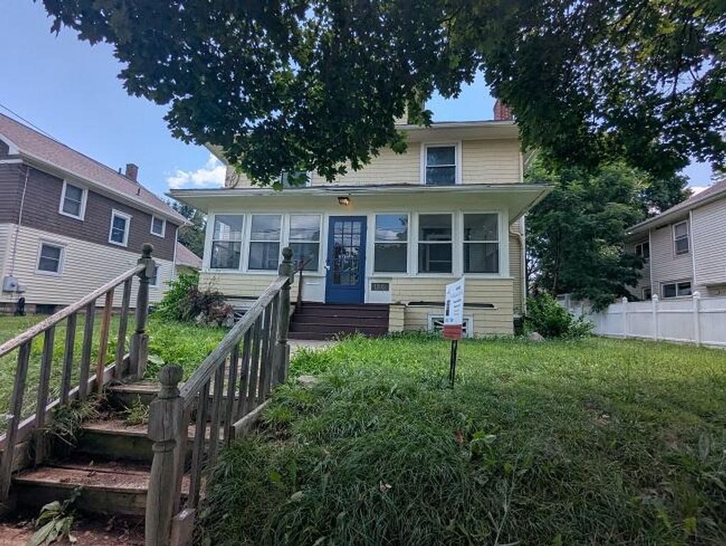 Photo of 1205 E Ganson Street, Jackson, MI 49201 (MLS # 26005874)