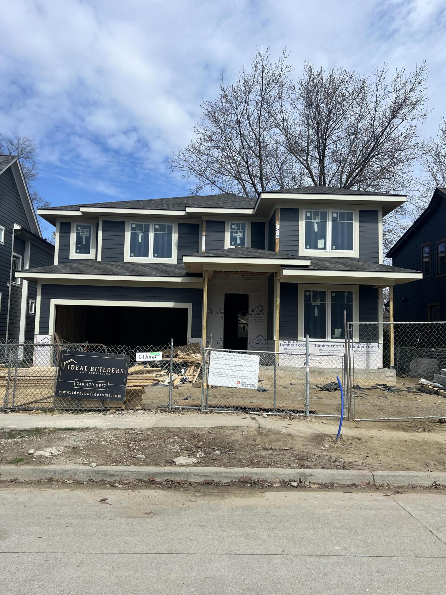 View Royal Oak, MI 48067 house
