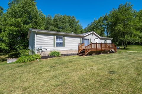 2543 35th Avenue Blanchard MI 49310