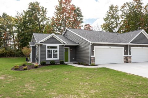 Photo of 110 Creek Drive, Hart, MI 49420 (MLS # 25049377)