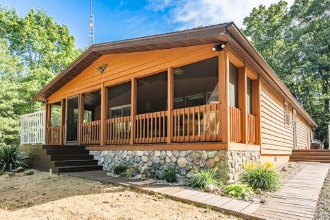 Photo of 5026 W Harrison Road, Hart, MI 49420 (MLS # 26030119)