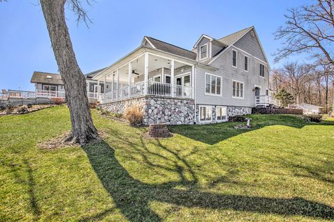 101 Lakeside Drive Quincy MI 49082