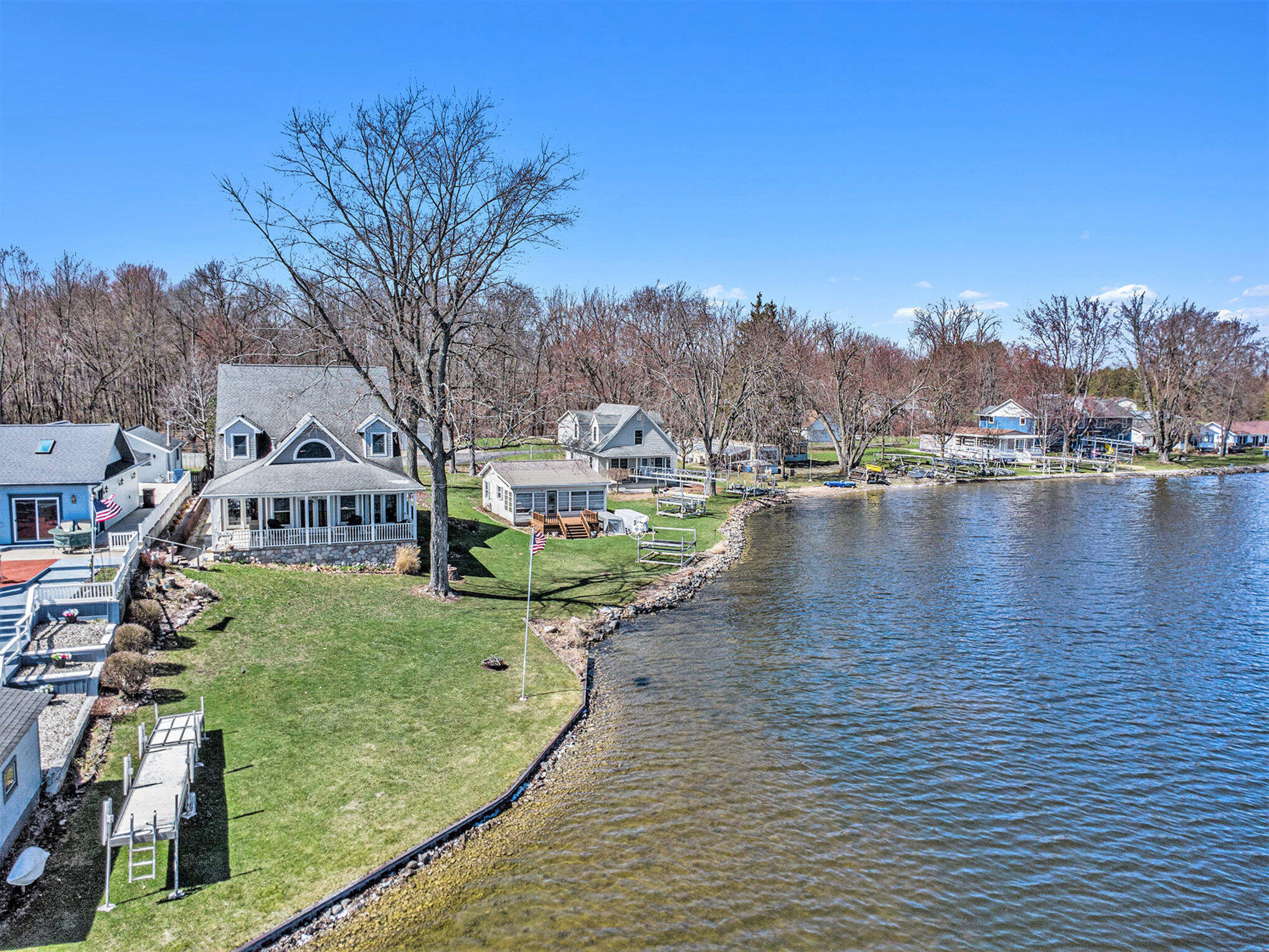 101 Lakeside Drive