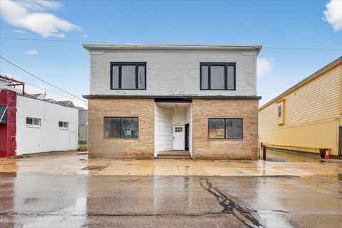 Photo of 934 Butterworth Street SW, Grand Rapids, MI 49504 (MLS # 26016605)