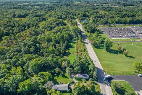 Photo of 2431 N Dearing Road, Parma, MI 49269 (MLS # 25022513)