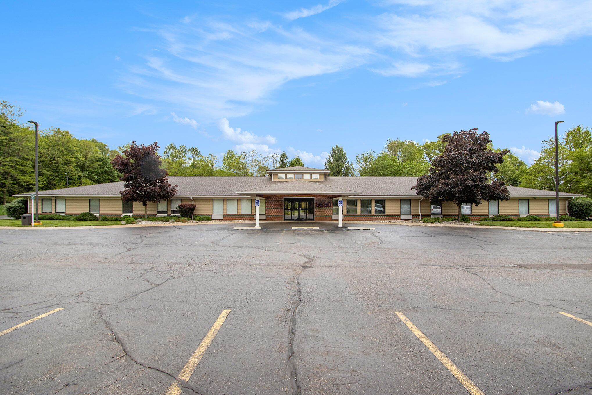 Battle Creek, Michigan 49015, United States, ,7 BathroomsBathrooms,Commercial,Active,133959