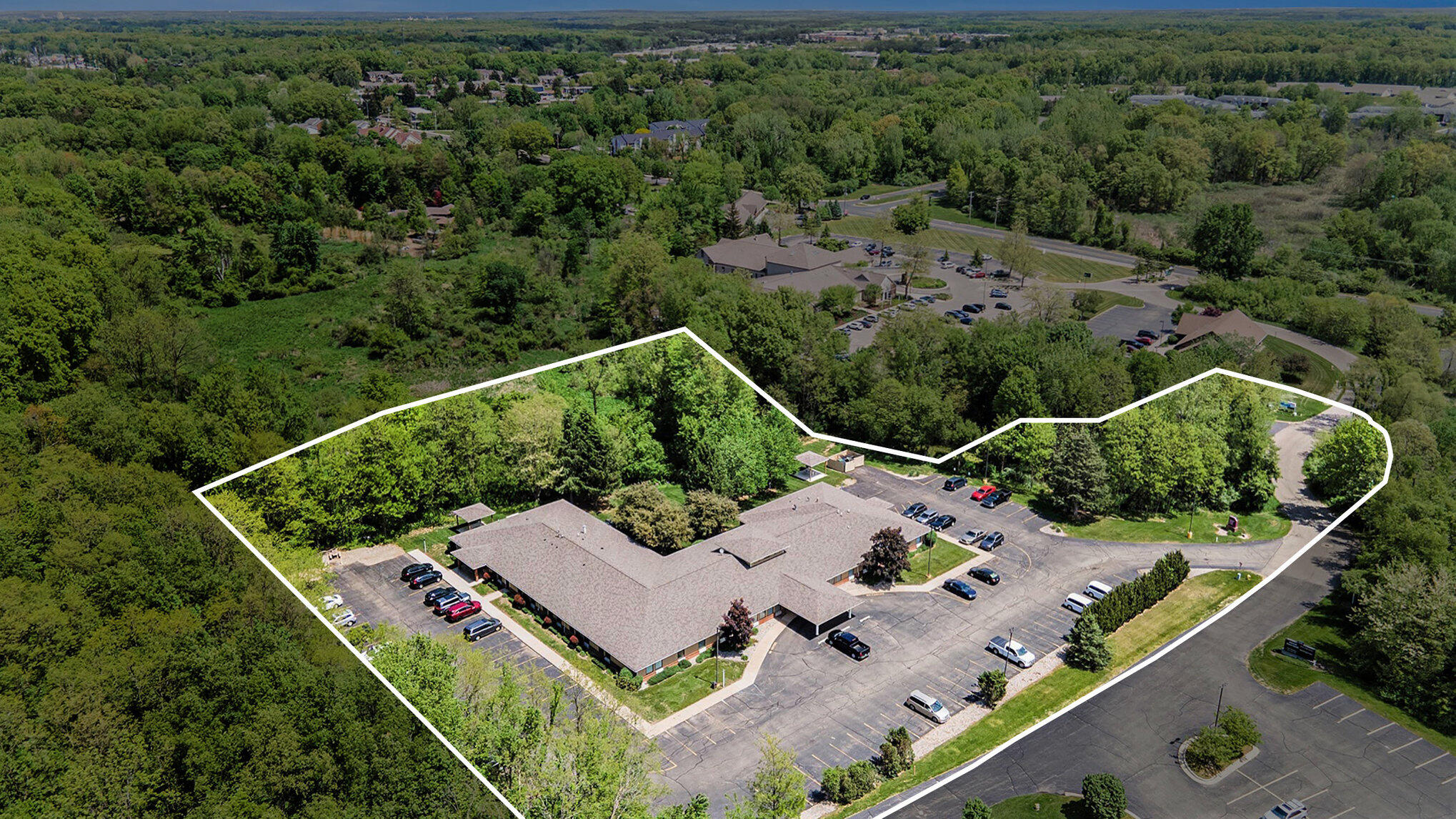 Battle Creek, Michigan 49015, United States, ,7 BathroomsBathrooms,Commercial,Active,133959