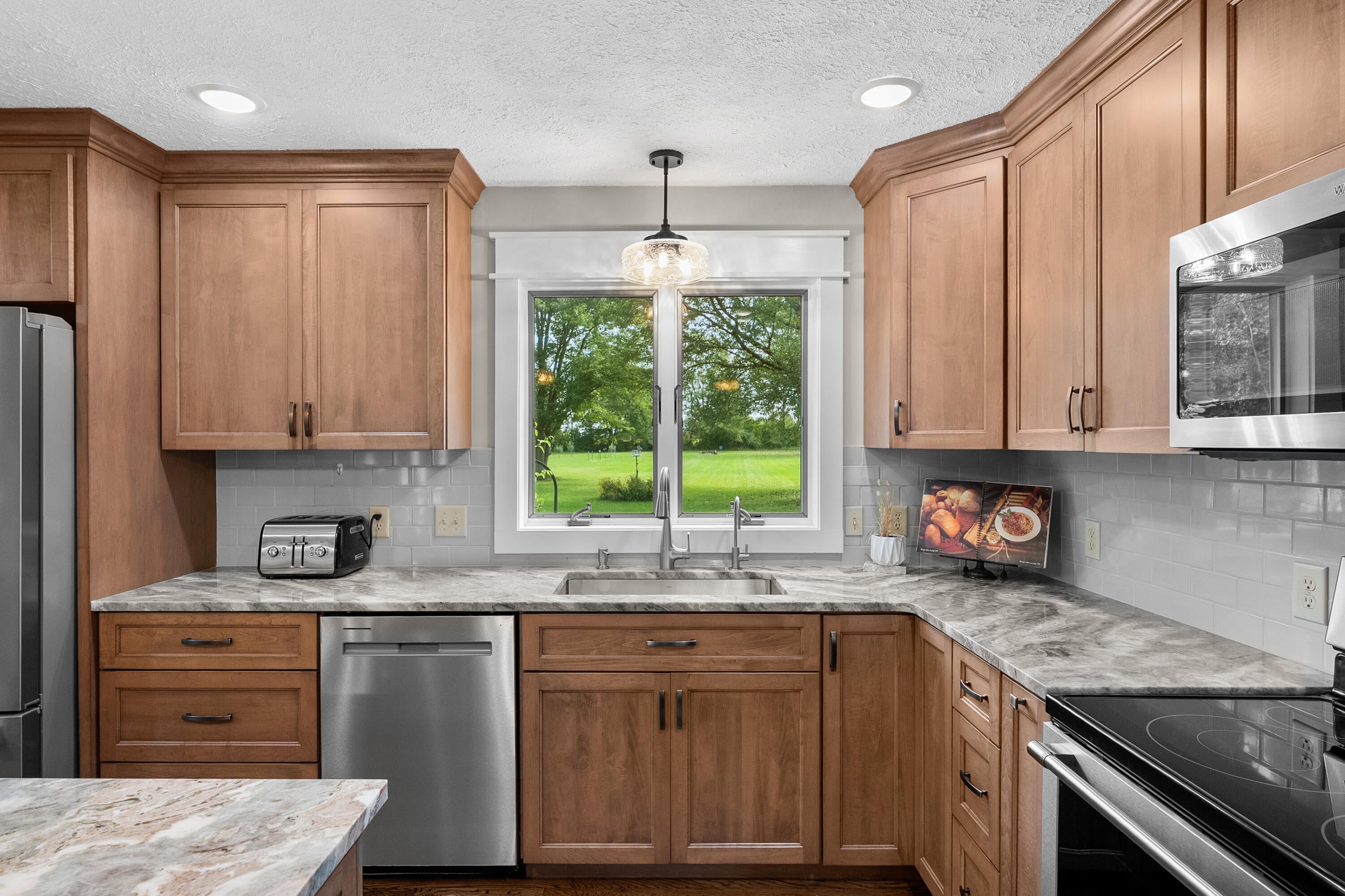 10233 Jericho Road