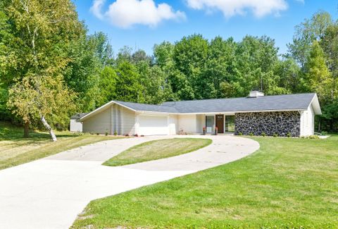 3176 St Andrews Drive Mount Pleasant MI 48858