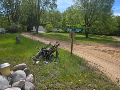 Photo of 4568 E Deer Cove Road, Custer, MI 49405 (MLS # 26024093)