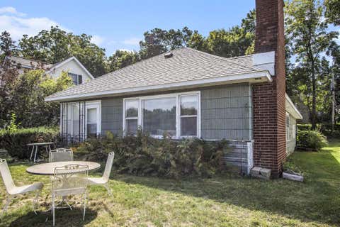 Photo of 51361 Summit Street, Paw Paw, MI 49079 (MLS # 26018282)