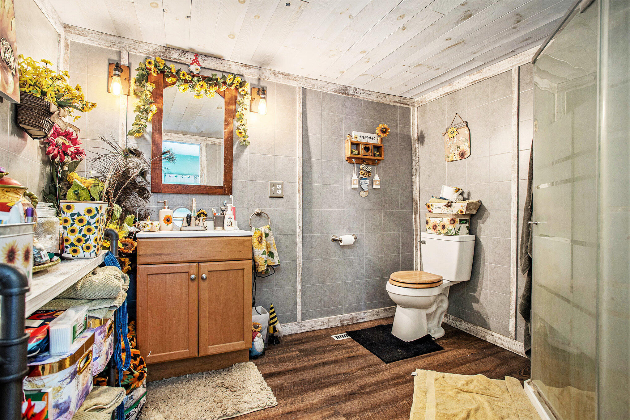 Marshall, Michigan 49068, United States, 3 Bedrooms Bedrooms, ,2 BathroomsBathrooms,Residential,Active,191662