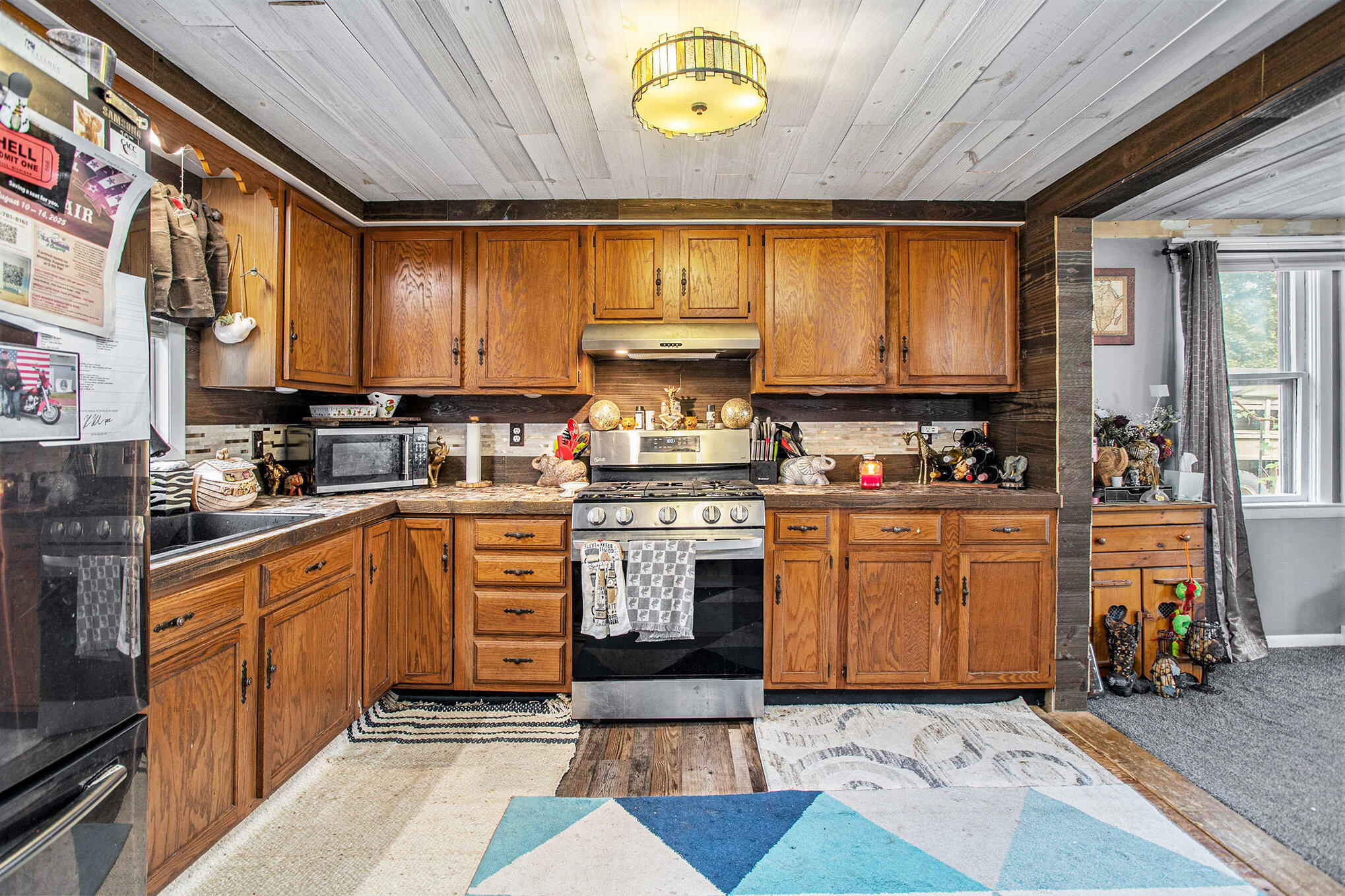 Marshall, Michigan 49068, United States, 3 Bedrooms Bedrooms, ,2 BathroomsBathrooms,Residential,Active,191662