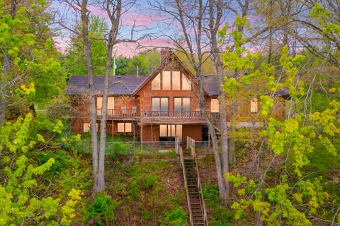 Photo of 28323 Northern Bluff Drive, Gobles, MI 49055 (MLS # 26020228)