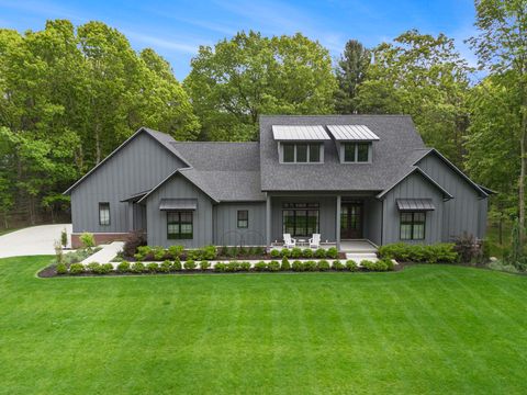 3341 Gaslight Court Saugatuck MI 49453