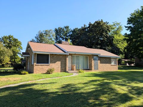 Photo of 201 Randolph Street, Bangor, MI 49013 (MLS # 25042999)