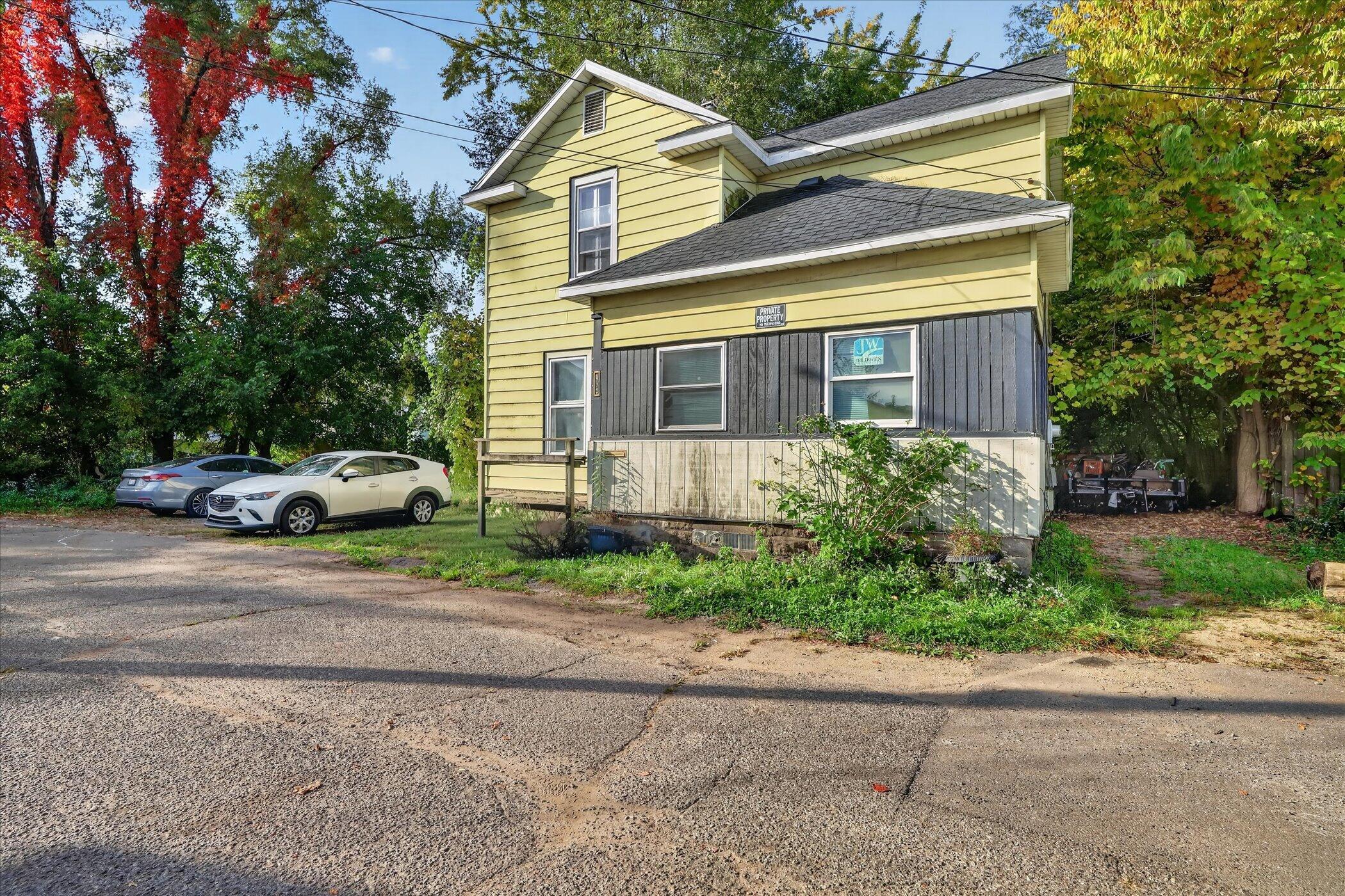 1004 Newland Place