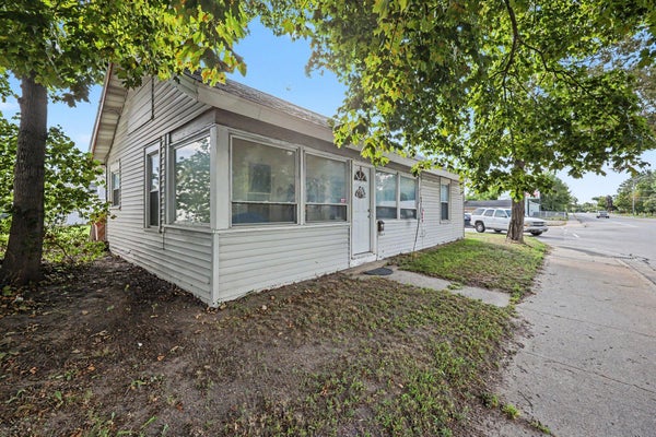807 COLBURN AVE, BIG RAPIDS, MI 49307 - Image 8d45a48d1c0cbb39b1a985fa2ff863fe/1921965929