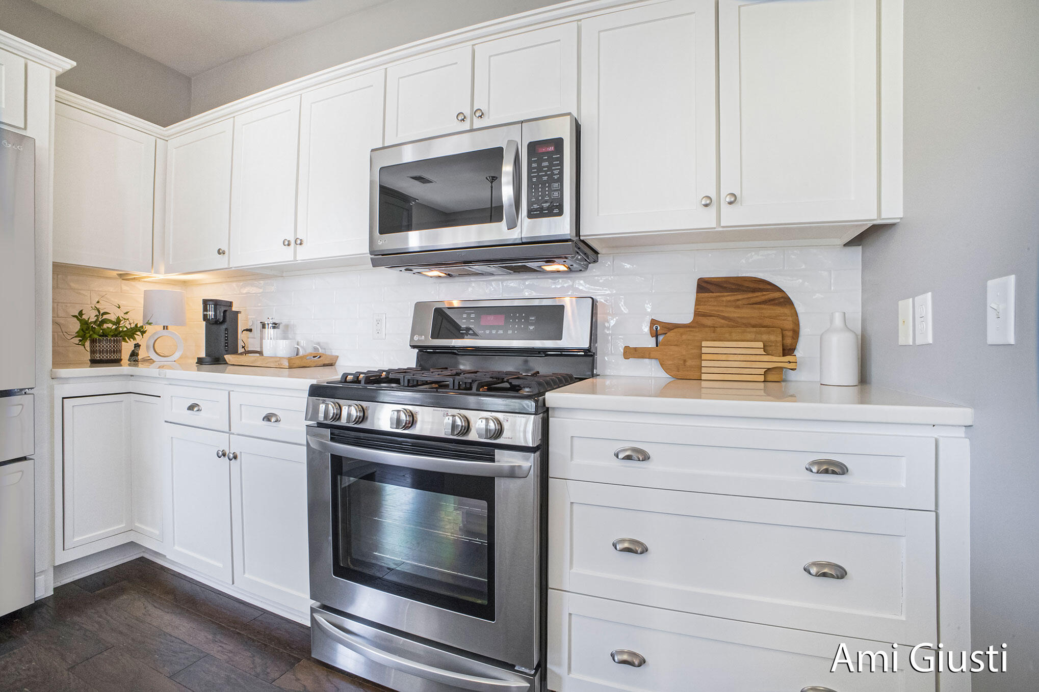 Grand Rapids, Michigan 49546, United States, 3 Bedrooms Bedrooms, ,2 BathroomsBathrooms,Residential,Active,219821