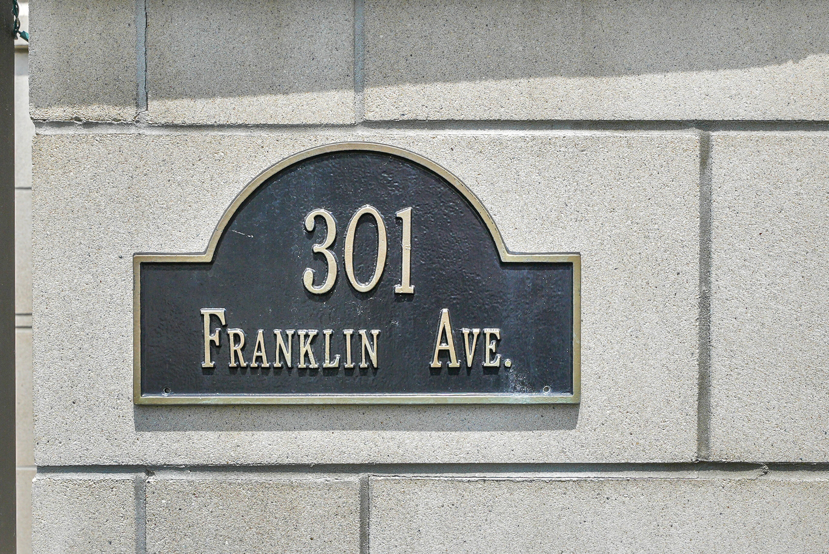 Photo 2 of 46 of 301 Franklin Avenue condo