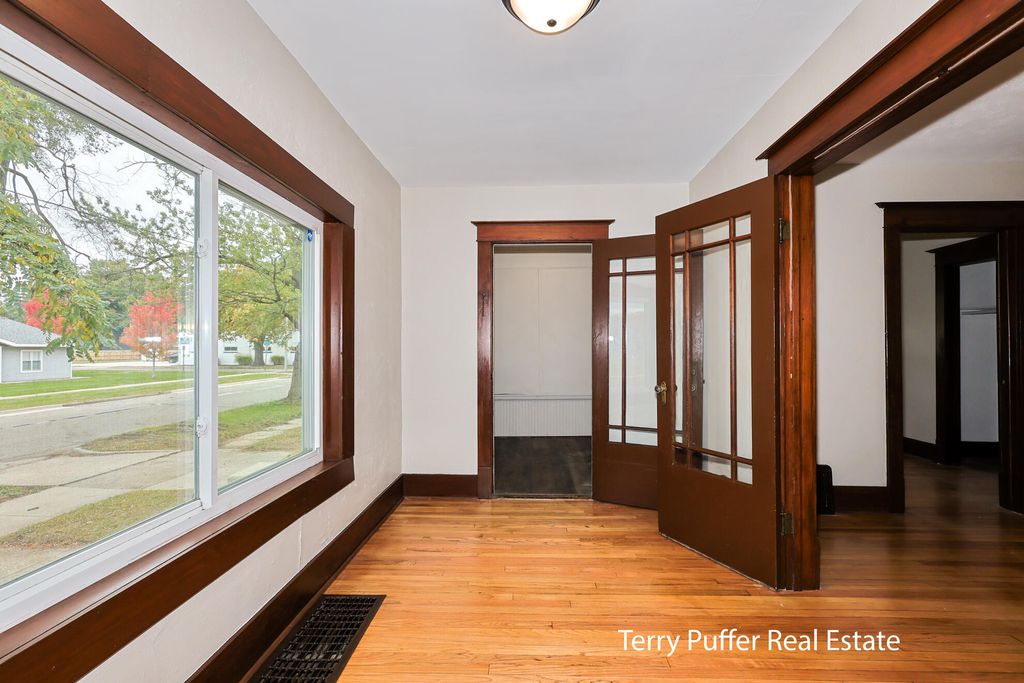 Photo of 1704 7th Street, Muskegon, MI 49441 (MLS # 25054889)